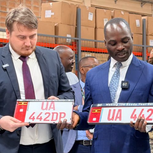 Ugandan Minister gives a contractor one month deadline to end the Number Plate crisis