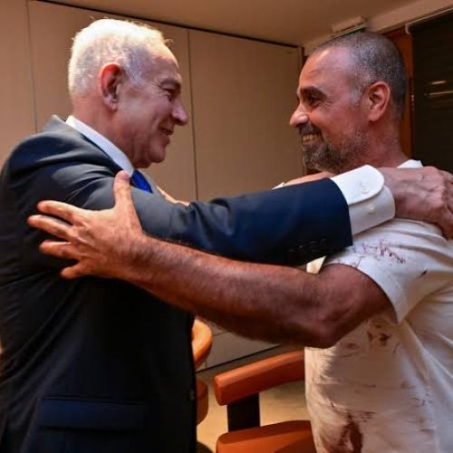 Israel Plumber helped subdue flight attacker, pull plane out of dive