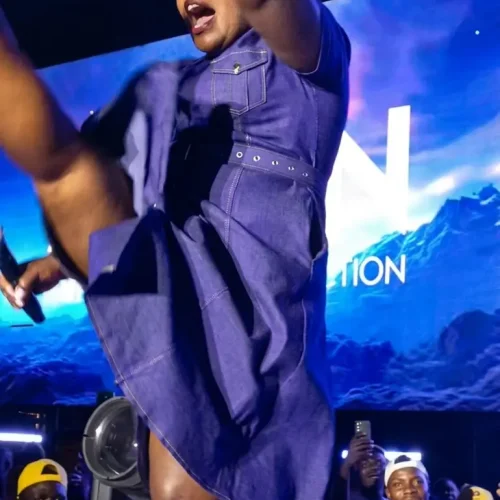 Bishop Nassan Ibrahim the head pastor of Day Star Cathedral in Mbarara has blamed gospel artist Peace Mbabazi for pulling off a high-kick dance which is indecent